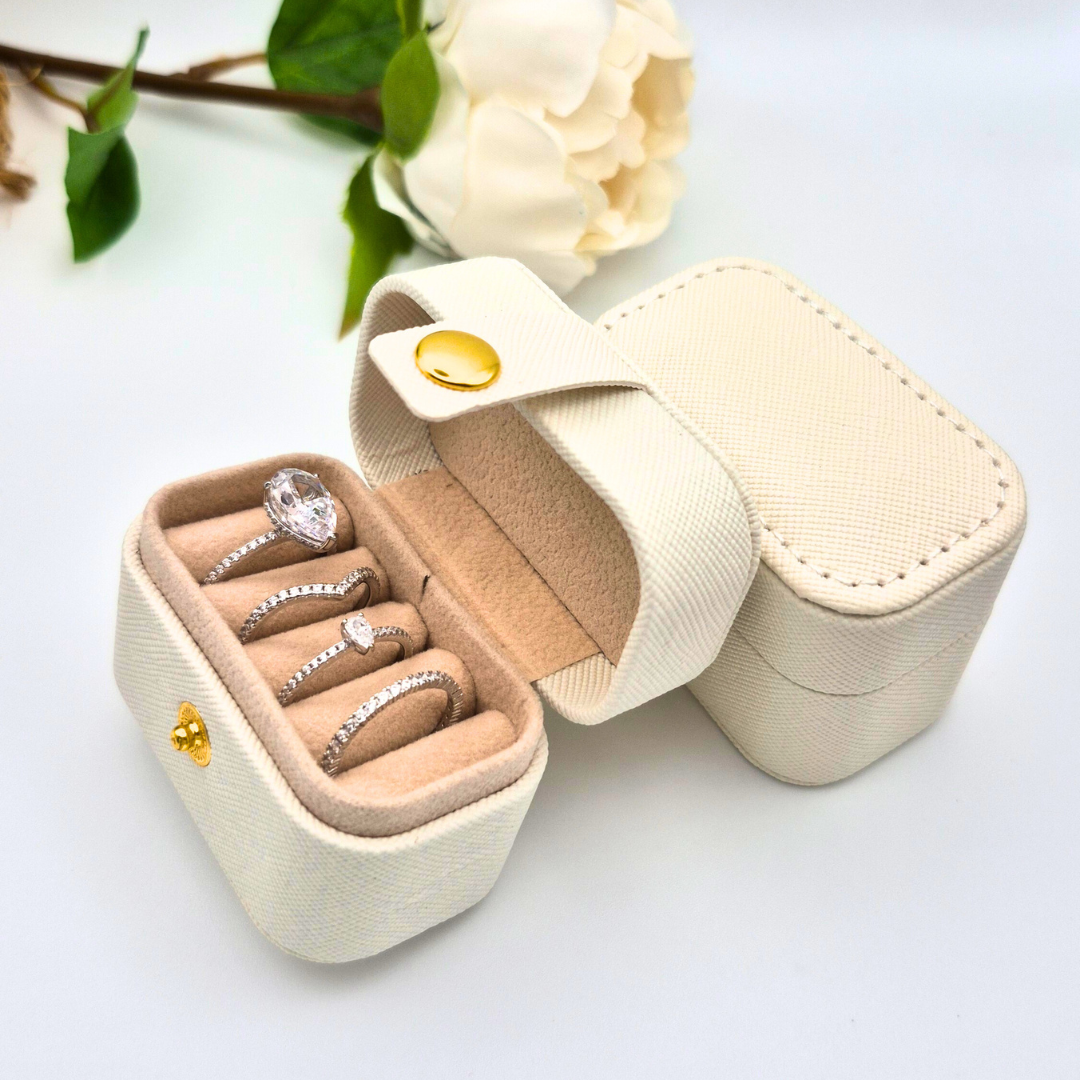 Valley Blossom Travel Jewellery Nest – Soft White Edition