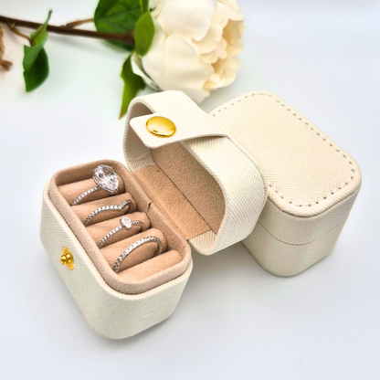 Valley Blossom Travel Jewellery Nest – Soft White Edition